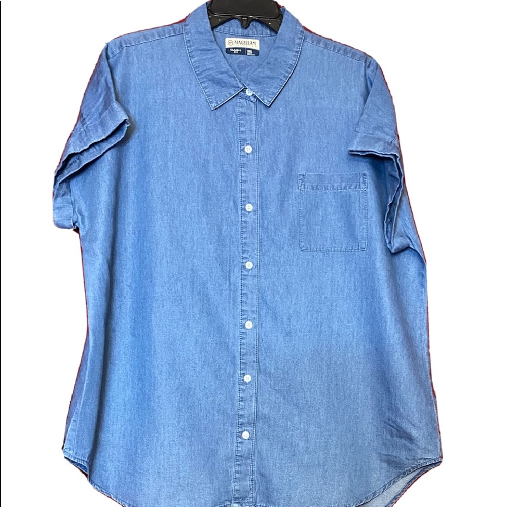 Brand New MAGELLAN Blue Light Denim Short Sleeve Shirt, Size XXL